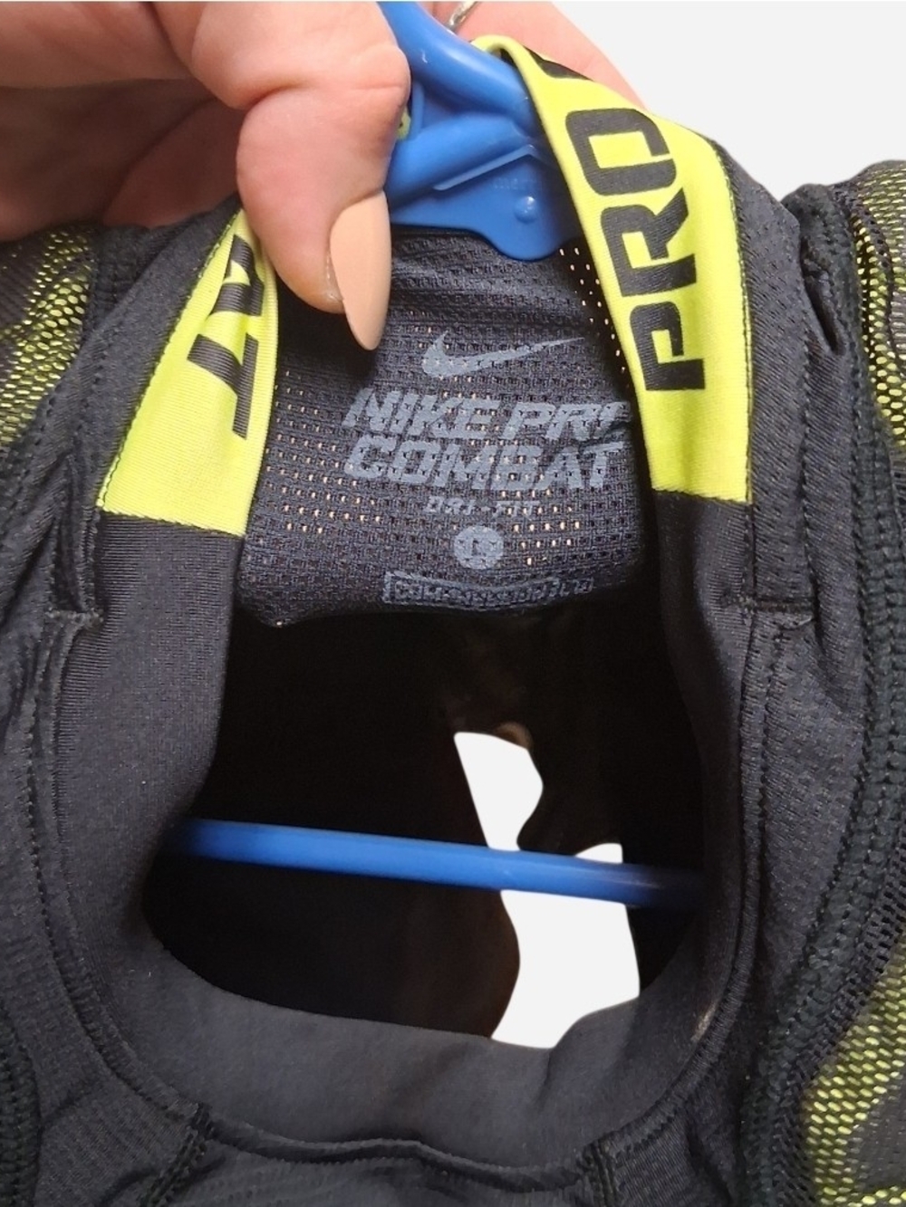 Nike Pro Youth Padded Compression Shirt - Picture 3 of 3